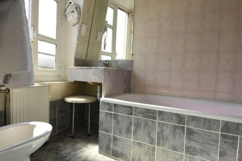 Sacre Coeur Green Spirit S Paris Hotel 2*,  France